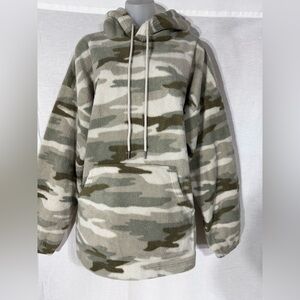 Truth by Religion Camo Sherpa Fleece Hoodie with kangaroo pocket Sz Large